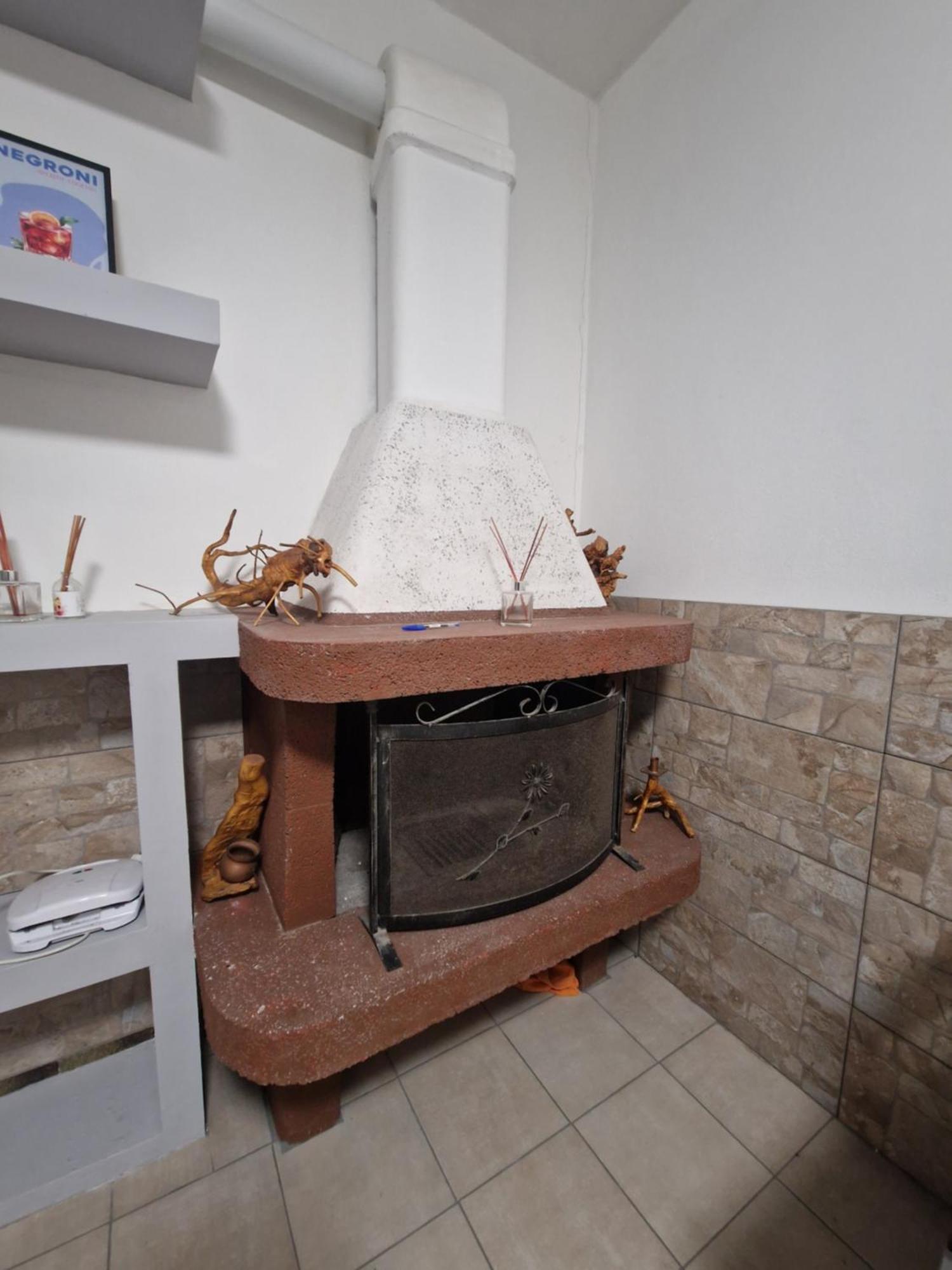 Underground Home Vicino Metropolitana Comasina Cormano Exteriér fotografie
